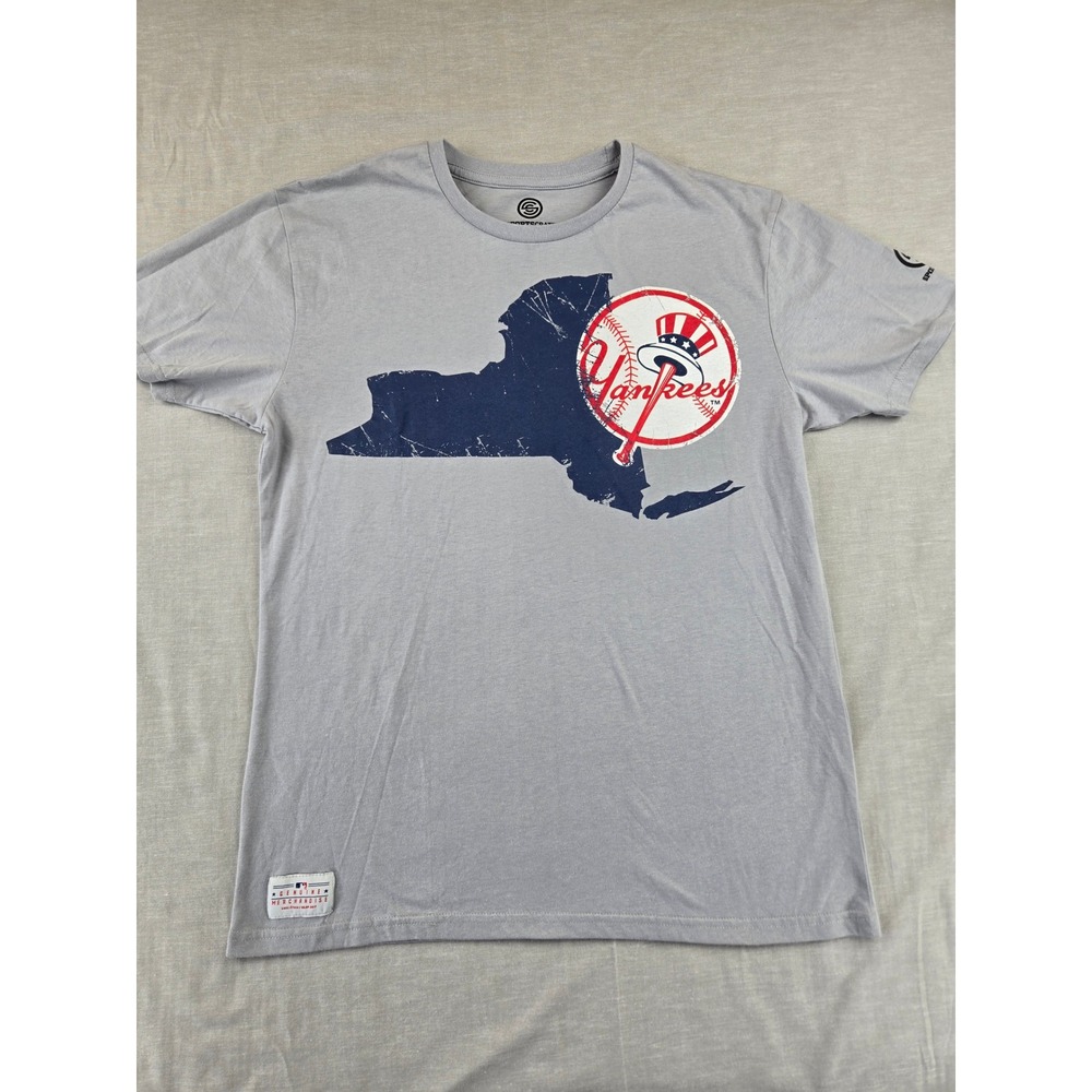 Sports Crate MLB New York Yankees Bombs Away Crew Graphic T-Shirt Grey‎ Mens L